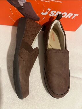 Women’s Slip-On Casual Loafers in Brown